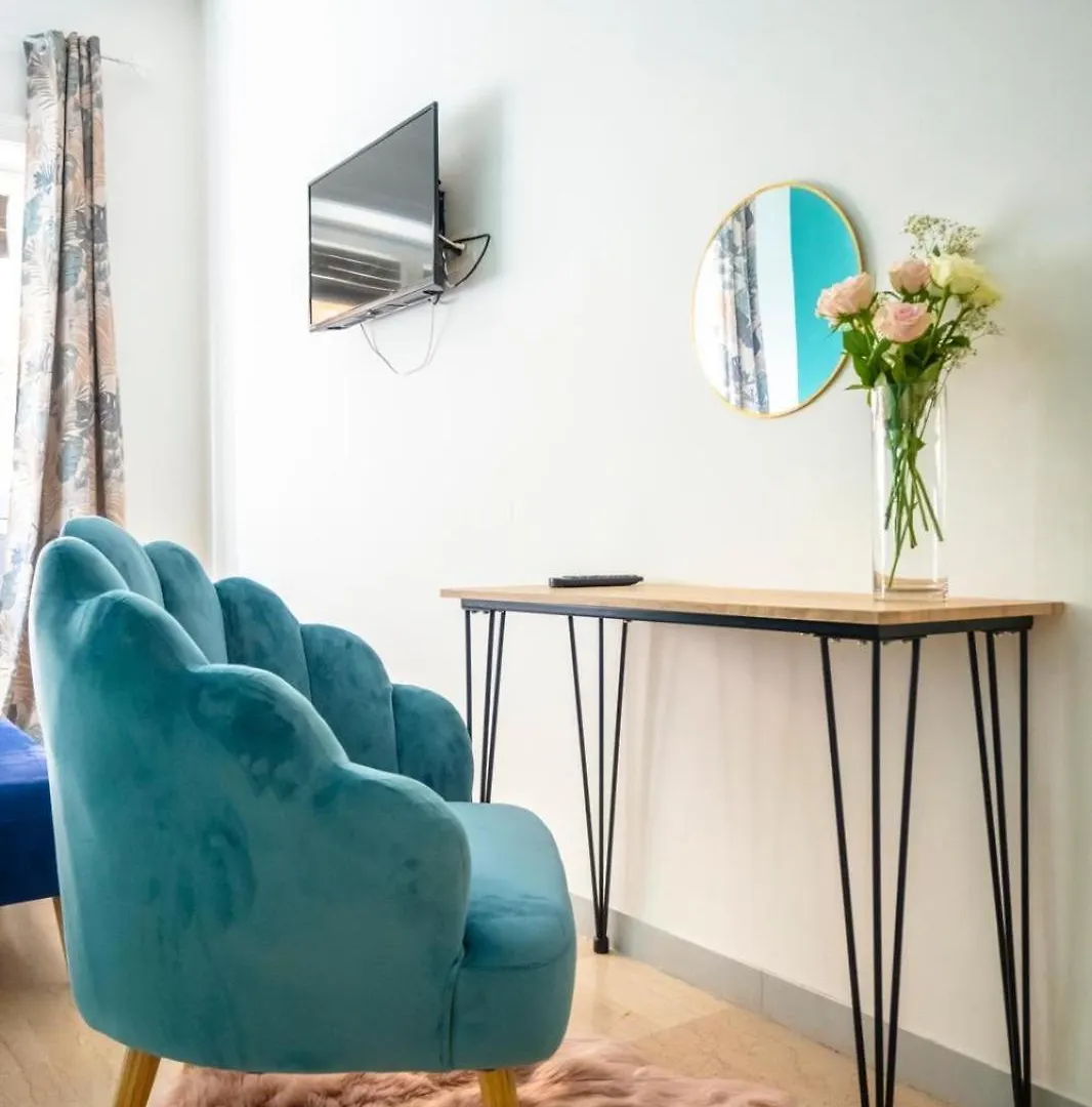 Apartment Appartamento Di Dora Lt Rome Italy